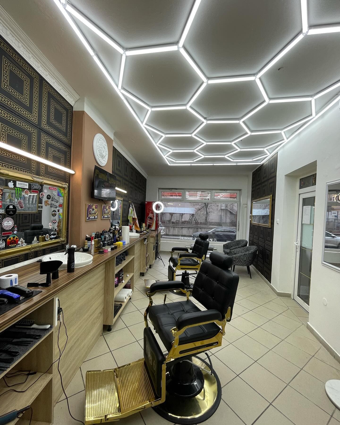 Interiér Gipsy Barber Shop